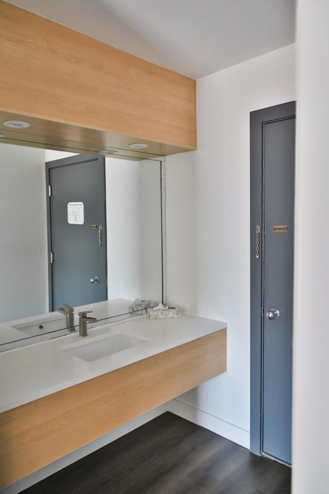 Motel Mascouche المظهر الخارجي الصورة